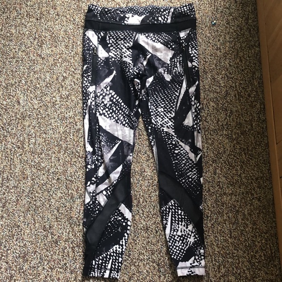 Lululemon Inspire tight II - Picture 7 of 9